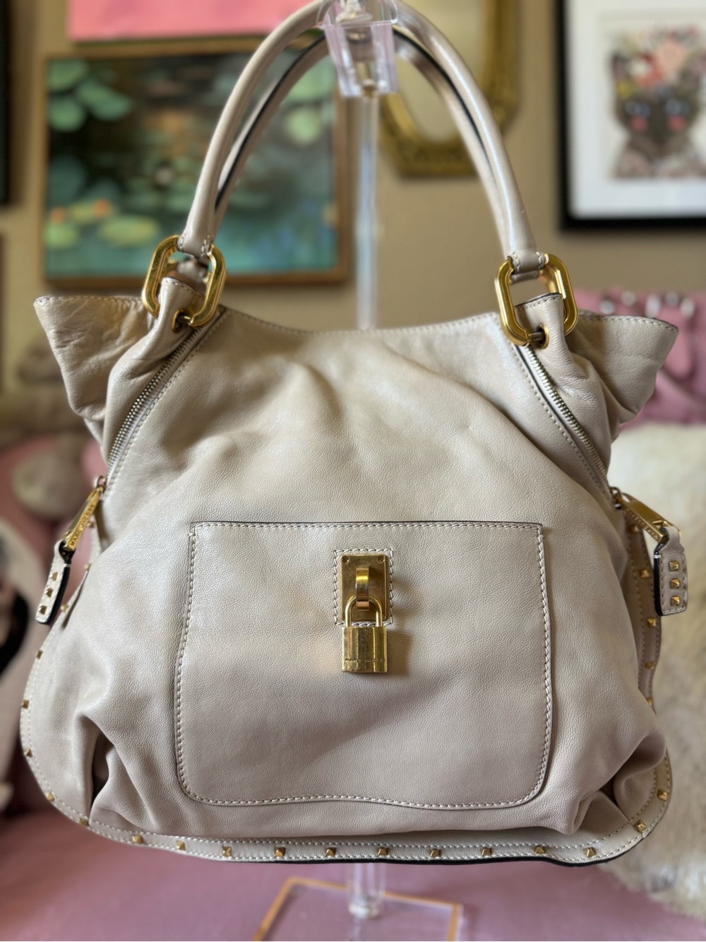 💯Auth! Marc Jacobs Cream Pebbled Leather Shoulder Bag with Gold Hardware & Lock